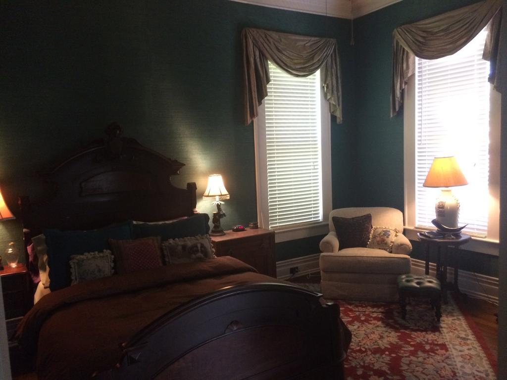 Belle Oaks Inn Gonzales Zimmer foto